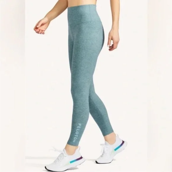 Beyond Yoga x Peloton Spacedye Set - Picture 2 of 8